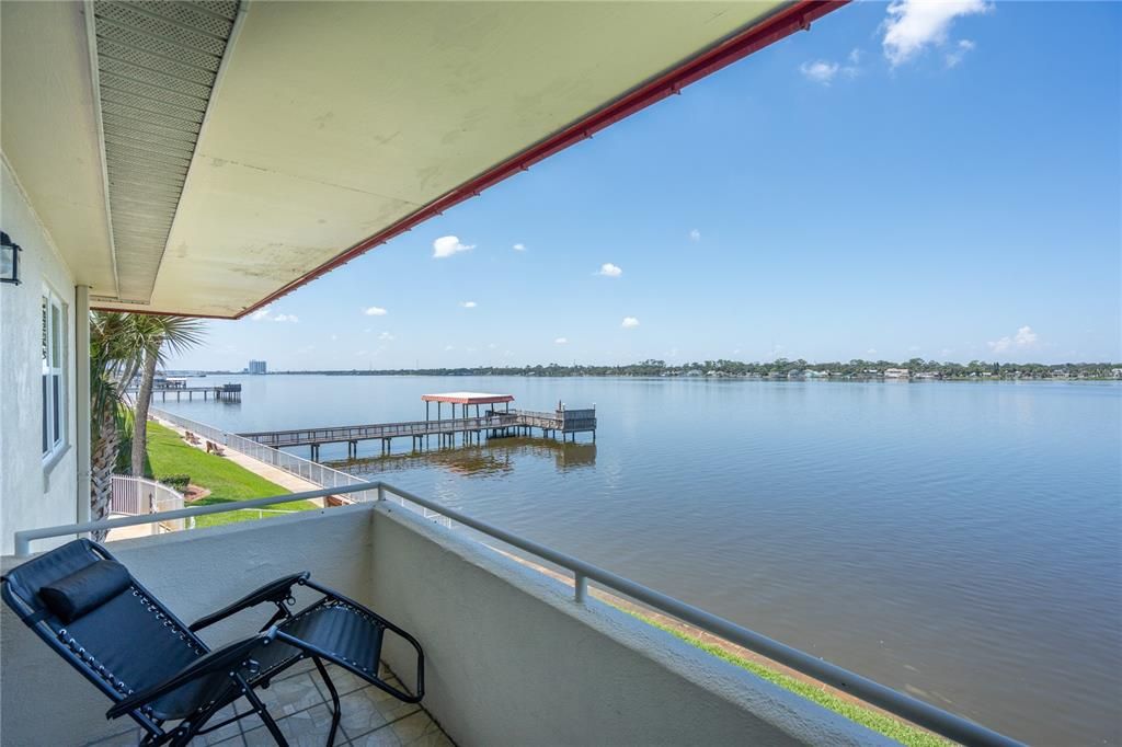 待售: $284,500 (2 贝兹, 2 浴室, 1235 平方英尺)