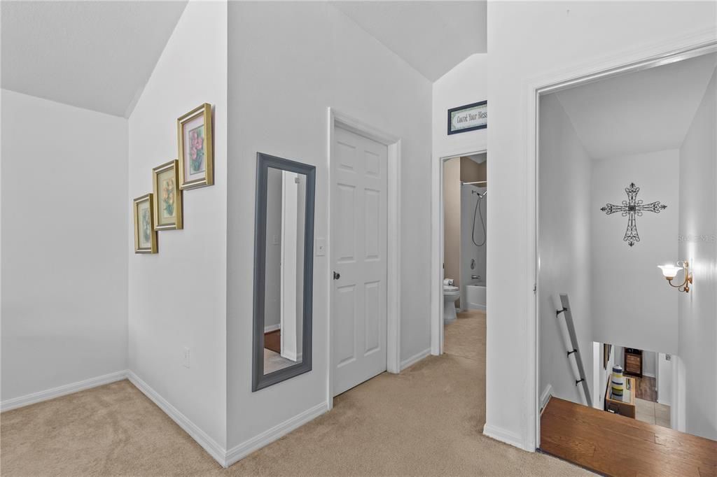 Activo con contrato: $477,990 (5 camas, 3 baños, 2689 Pies cuadrados)