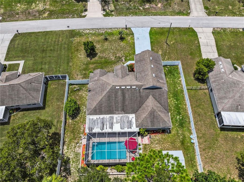 Activo con contrato: $477,990 (5 camas, 3 baños, 2689 Pies cuadrados)