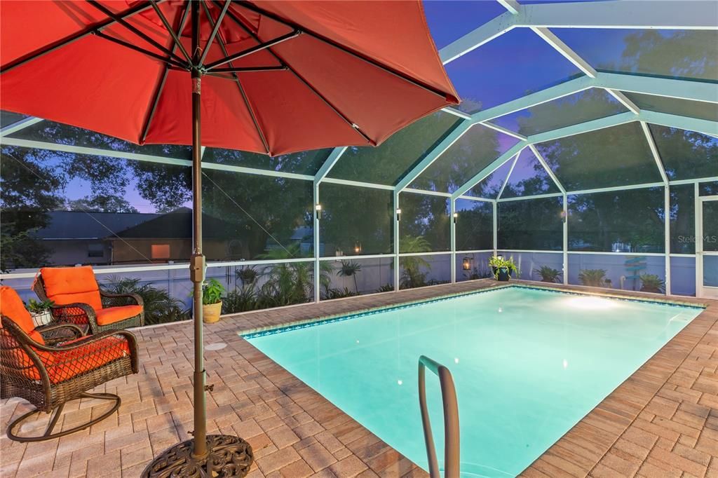 Activo con contrato: $477,990 (5 camas, 3 baños, 2689 Pies cuadrados)