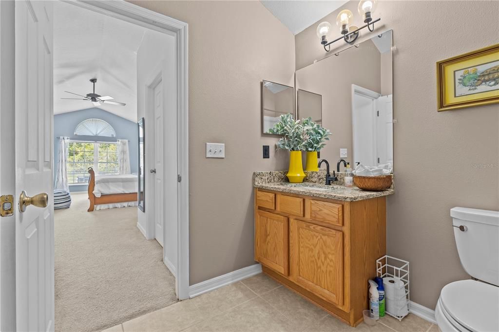 Activo con contrato: $477,990 (5 camas, 3 baños, 2689 Pies cuadrados)