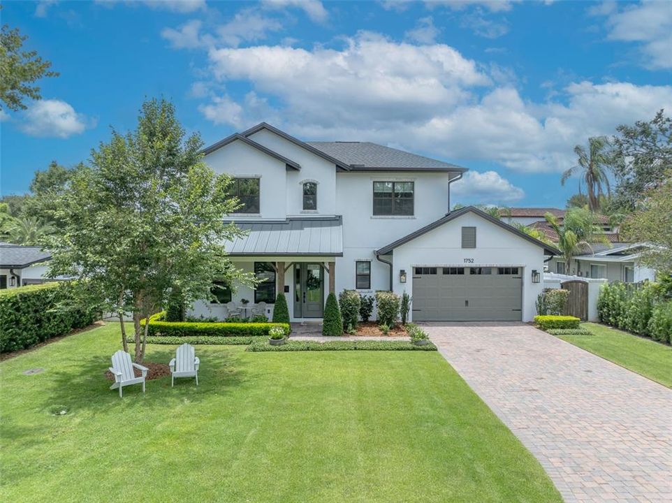 Activo con contrato: $1,995,000 (4 camas, 4 baños, 3314 Pies cuadrados)