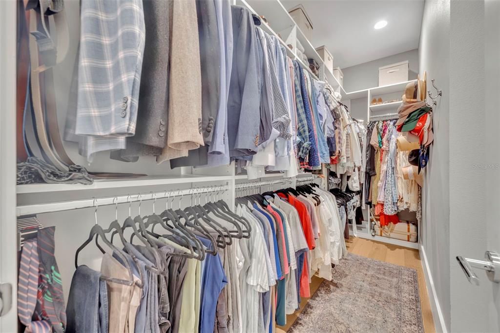 Activo con contrato: $1,995,000 (4 camas, 4 baños, 3314 Pies cuadrados)