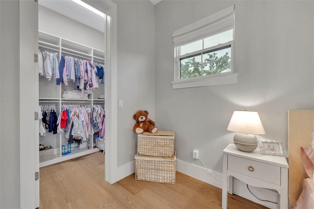 Activo con contrato: $1,995,000 (4 camas, 4 baños, 3314 Pies cuadrados)