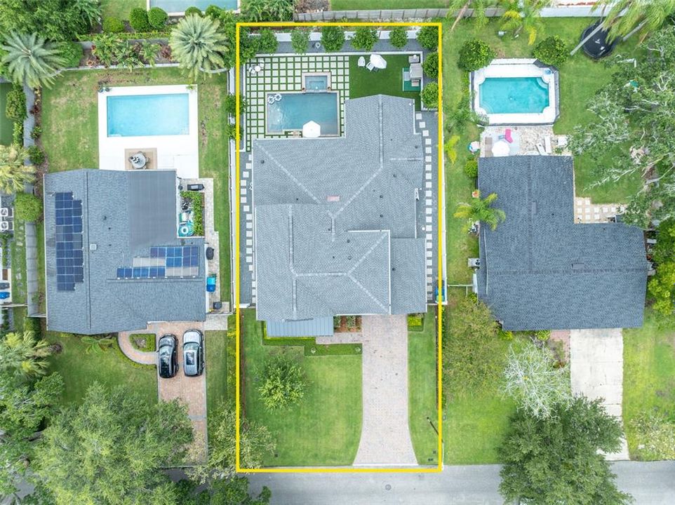 Activo con contrato: $1,995,000 (4 camas, 4 baños, 3314 Pies cuadrados)