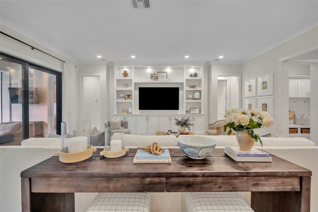 Activo con contrato: $1,995,000 (4 camas, 4 baños, 3314 Pies cuadrados)