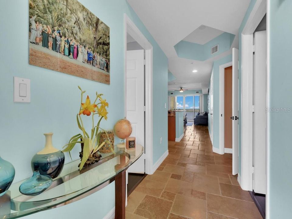 待售: $329,000 (3 贝兹, 2 浴室, 1318 平方英尺)