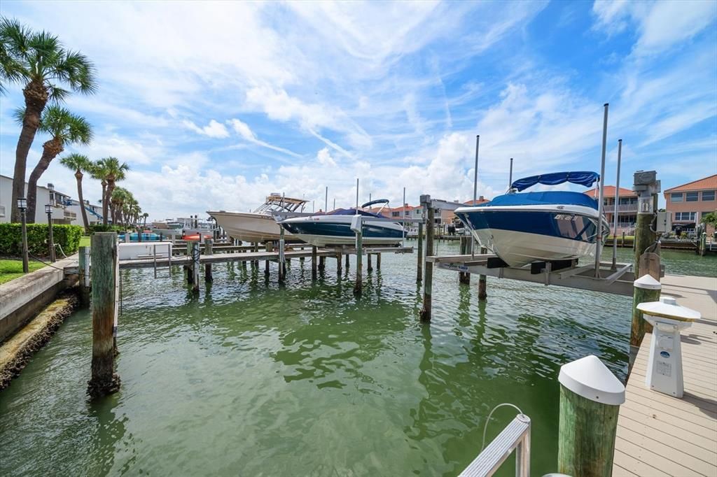 For Sale: $1,450,000 (3 beds, 3 baths, 2150 Square Feet)