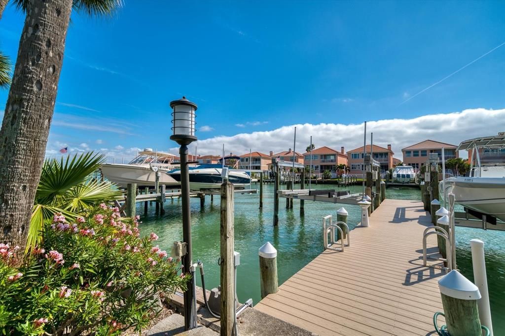 For Sale: $1,450,000 (3 beds, 3 baths, 2150 Square Feet)