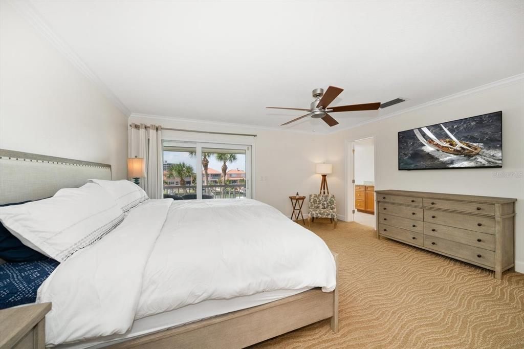 For Sale: $1,450,000 (3 beds, 3 baths, 2150 Square Feet)