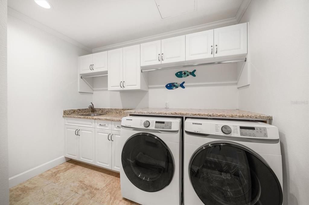 For Sale: $1,450,000 (3 beds, 3 baths, 2150 Square Feet)