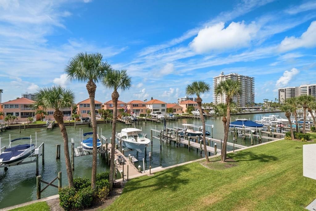 For Sale: $1,450,000 (3 beds, 3 baths, 2150 Square Feet)