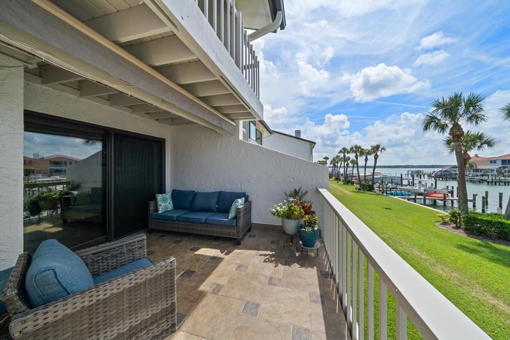 For Sale: $1,450,000 (3 beds, 3 baths, 2150 Square Feet)