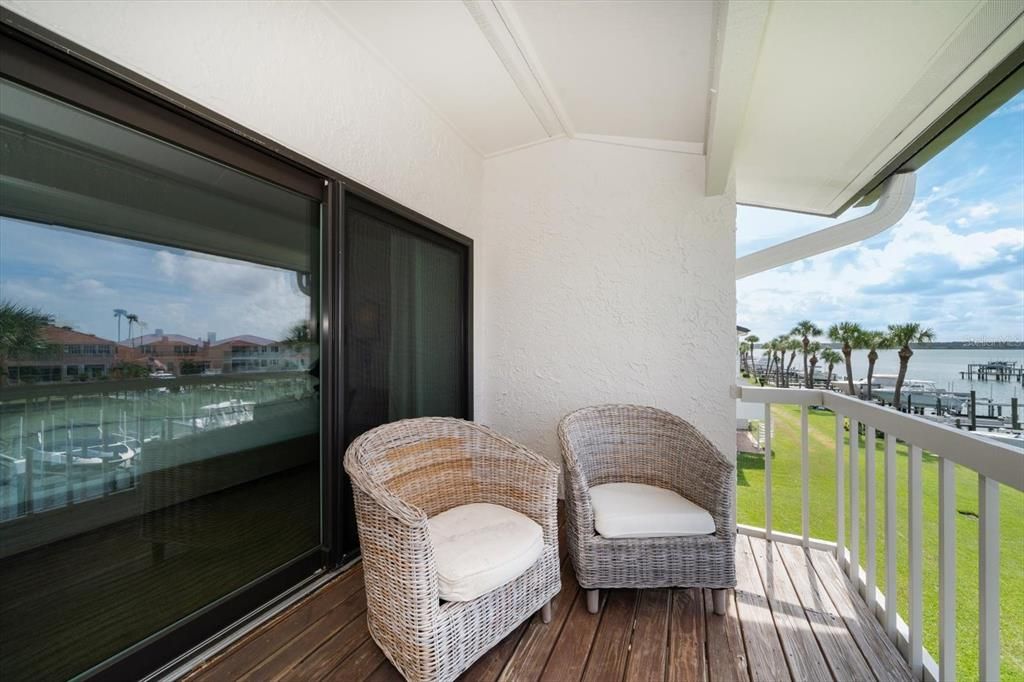 For Sale: $1,450,000 (3 beds, 3 baths, 2150 Square Feet)