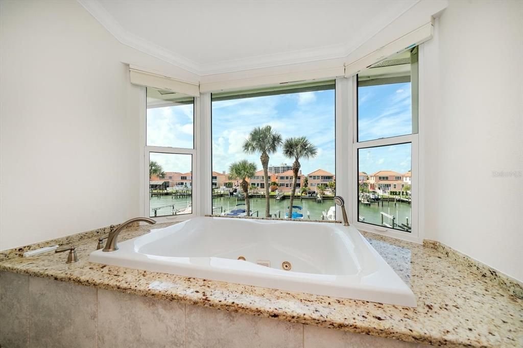 For Sale: $1,450,000 (3 beds, 3 baths, 2150 Square Feet)