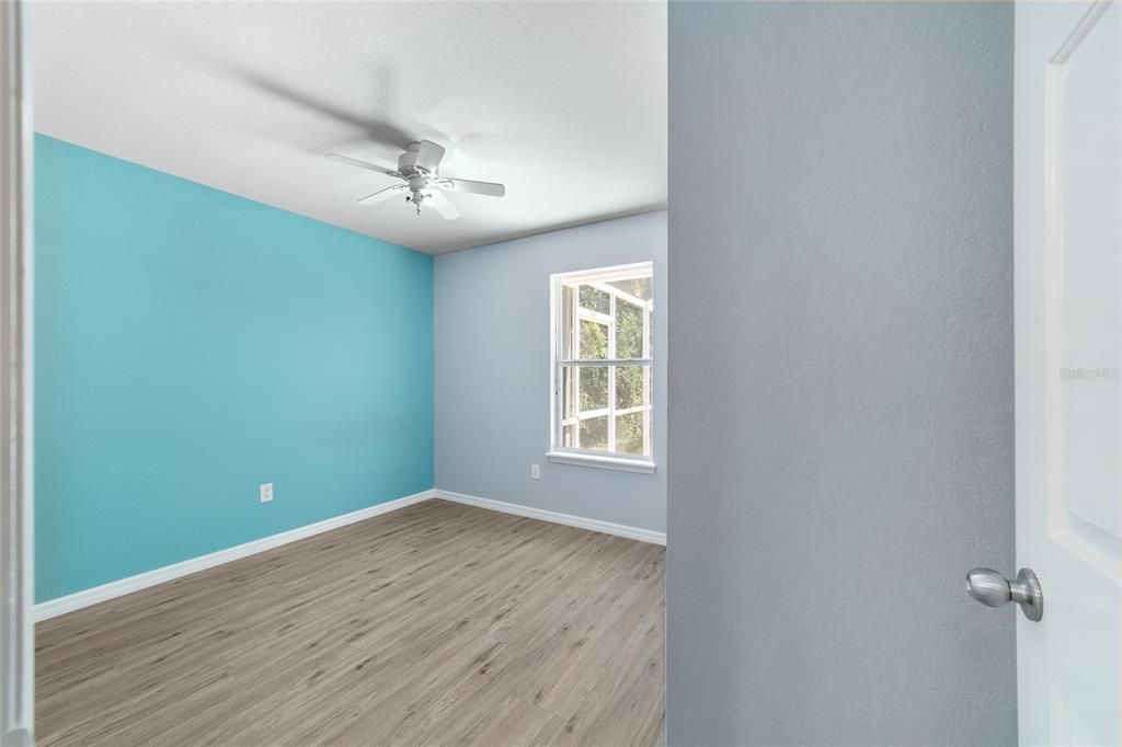 合同活跃: $299,000 (3 贝兹, 2 浴室, 1608 平方英尺)