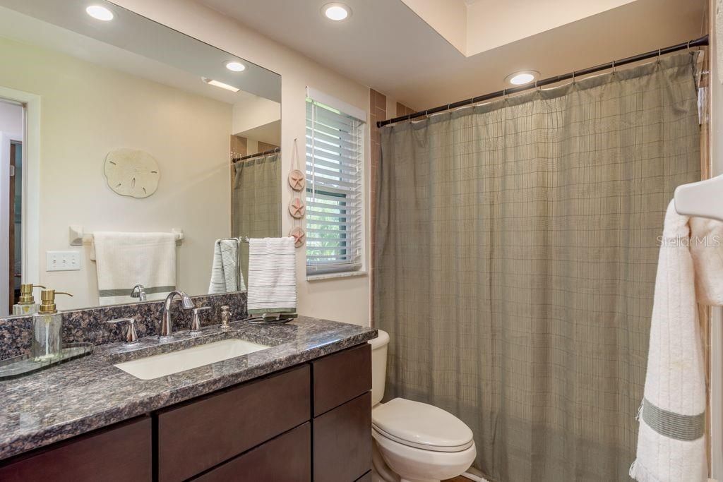 For Sale: $699,777 (2 beds, 2 baths, 1390 Square Feet)