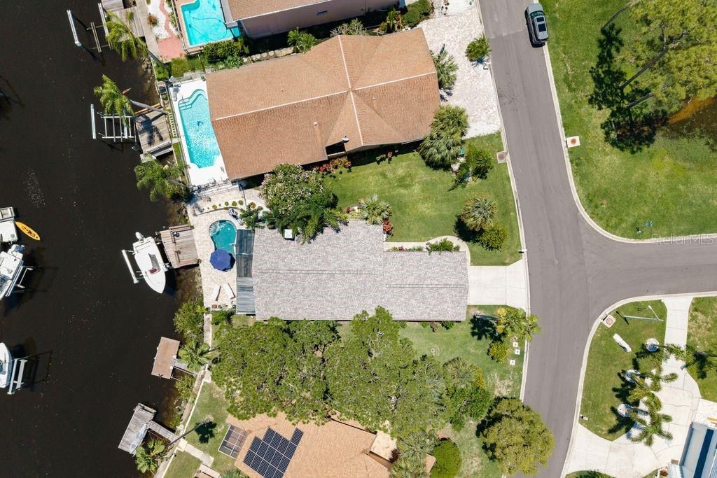 For Sale: $699,777 (2 beds, 2 baths, 1390 Square Feet)