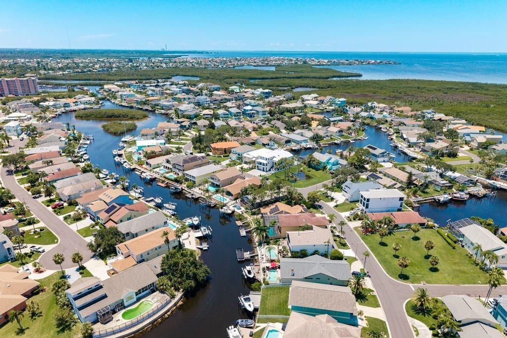 For Sale: $699,777 (2 beds, 2 baths, 1390 Square Feet)