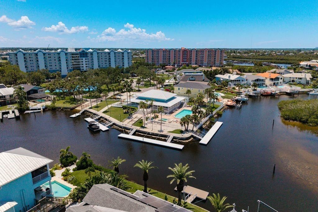 For Sale: $699,777 (2 beds, 2 baths, 1390 Square Feet)