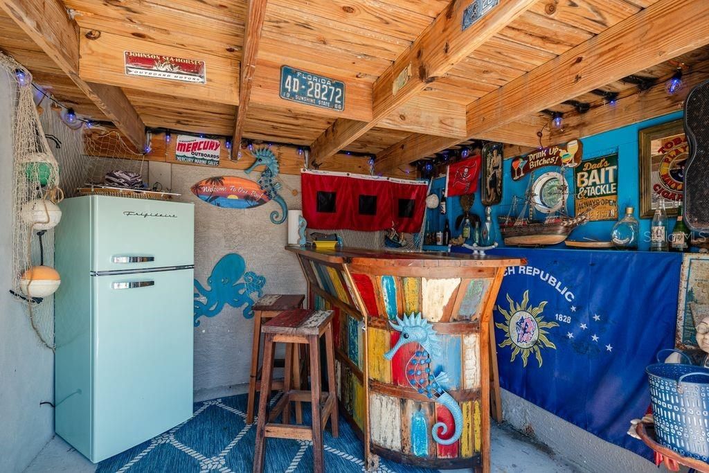 For Sale: $699,777 (2 beds, 2 baths, 1390 Square Feet)