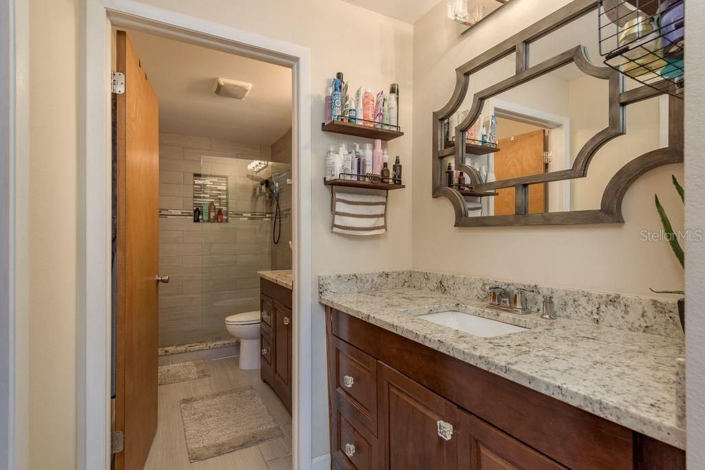 For Sale: $699,777 (2 beds, 2 baths, 1390 Square Feet)