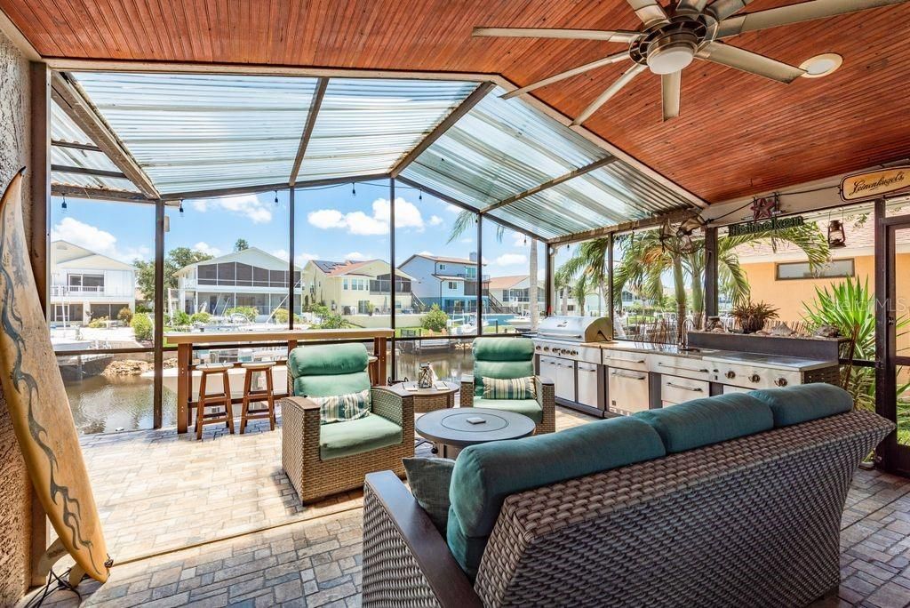 For Sale: $699,777 (2 beds, 2 baths, 1390 Square Feet)