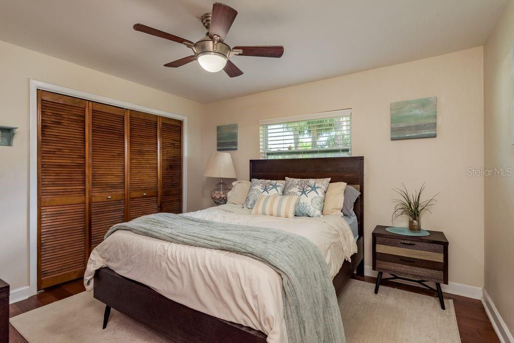 For Sale: $699,777 (2 beds, 2 baths, 1390 Square Feet)