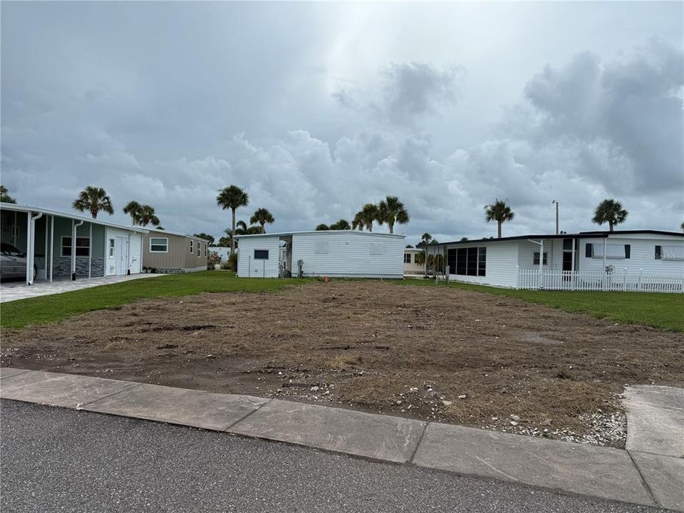 待售: $54,000 (0.10 acres)