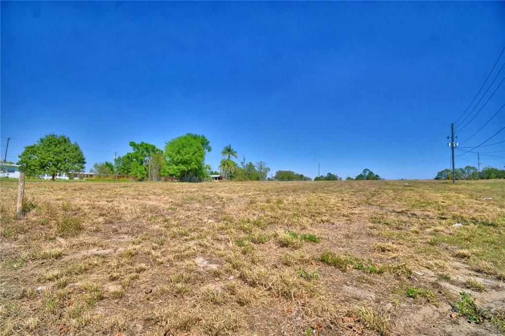 En Venta: $199,900 (2.04 acres)