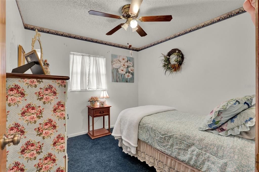 Active With Contract: $285,000 (3 beds, 2 baths, 1944 Square Feet)