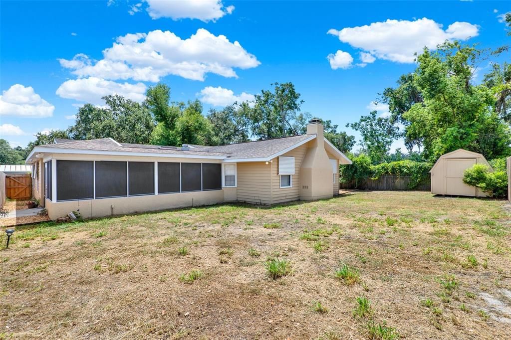 Active With Contract: $285,000 (3 beds, 2 baths, 1944 Square Feet)