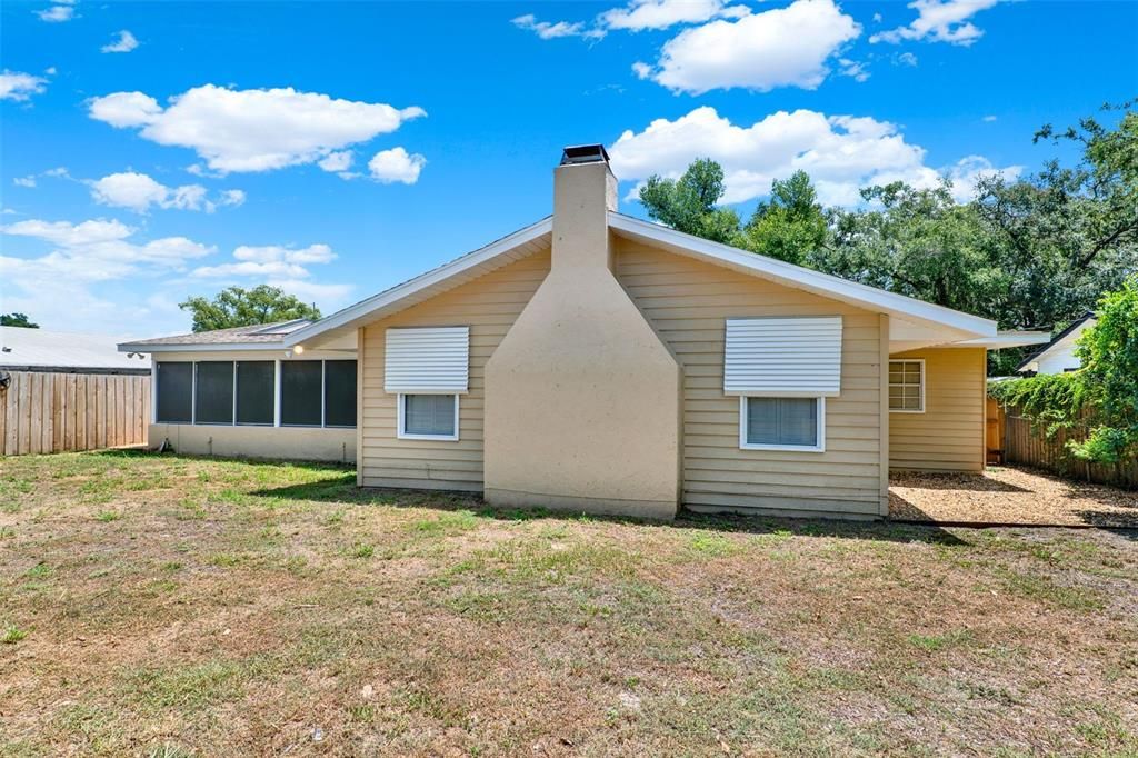 Active With Contract: $285,000 (3 beds, 2 baths, 1944 Square Feet)