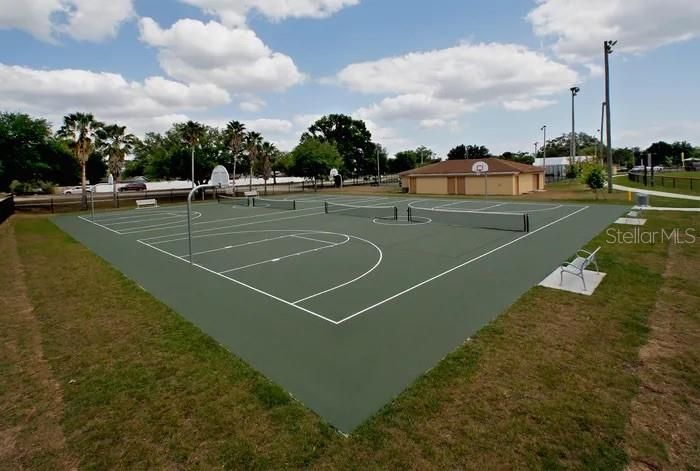 待售: $64,900 (0.28 acres)