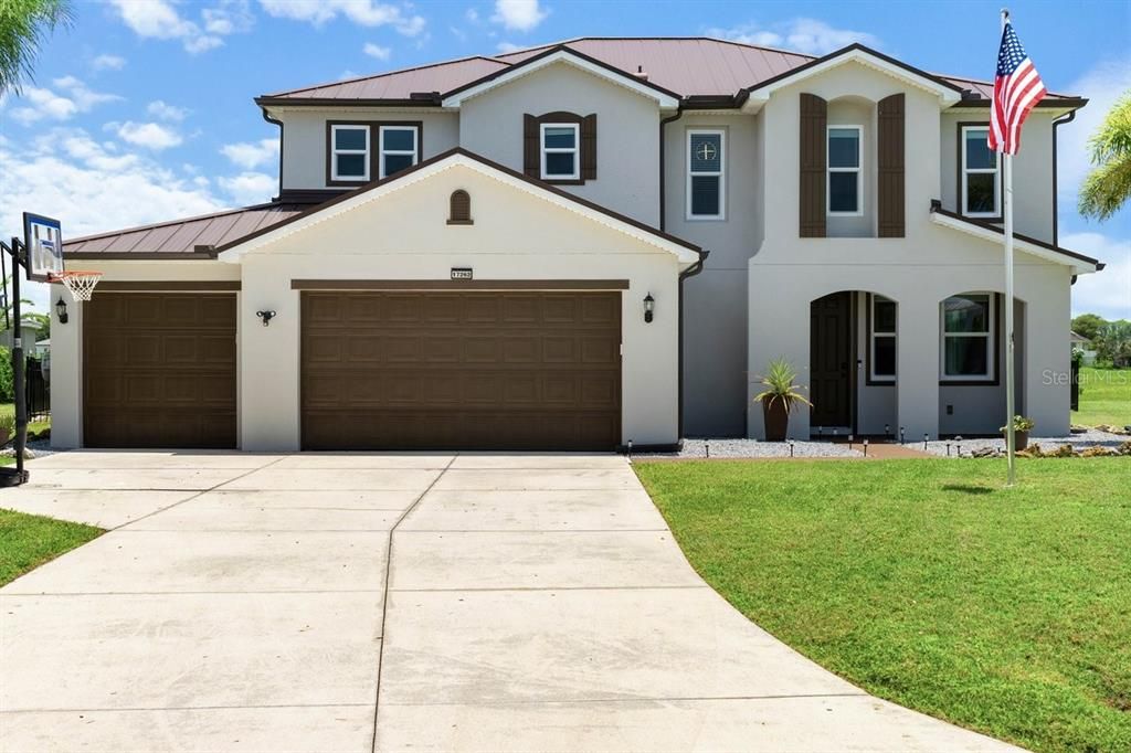 Недавно продано: $550,000 (3 спален, 2 ванн, 3376 Квадратных фут)