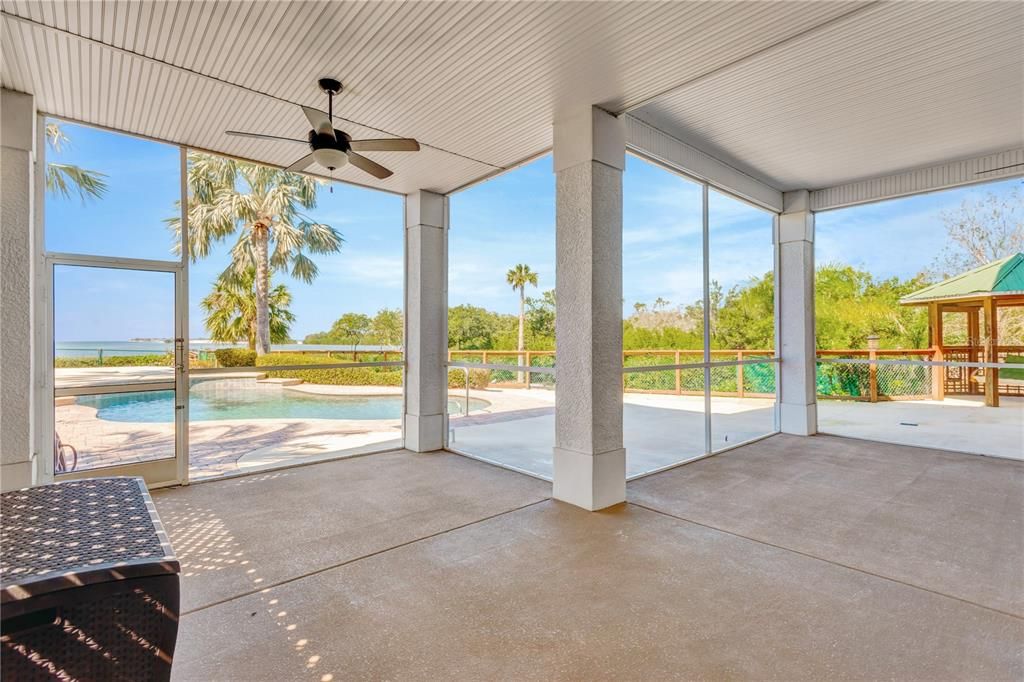 For Sale: $2,100,000 (4 beds, 3 baths, 2990 Square Feet)