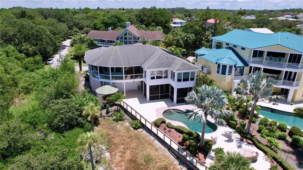 For Sale: $2,100,000 (4 beds, 3 baths, 2990 Square Feet)