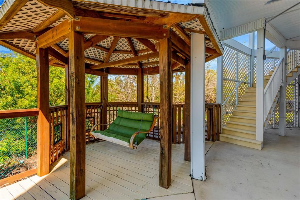 For Sale: $2,100,000 (4 beds, 3 baths, 2990 Square Feet)