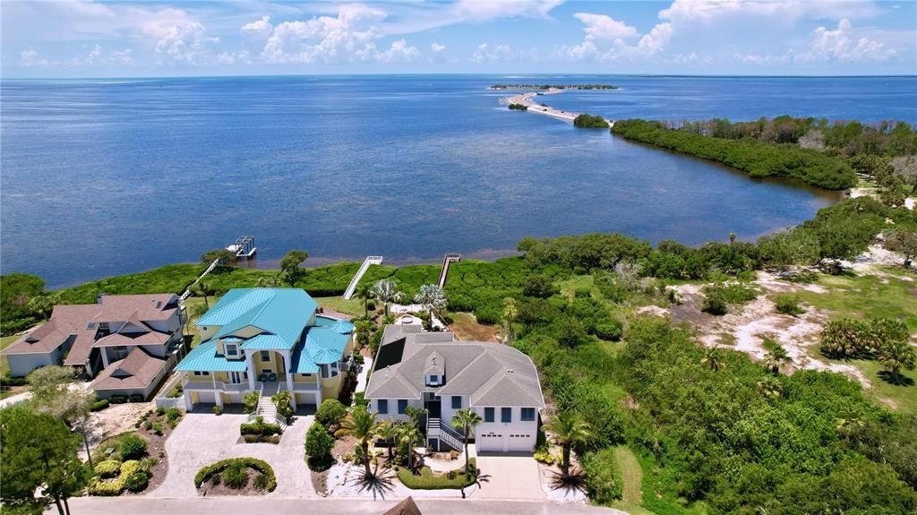 For Sale: $2,100,000 (4 beds, 3 baths, 2990 Square Feet)