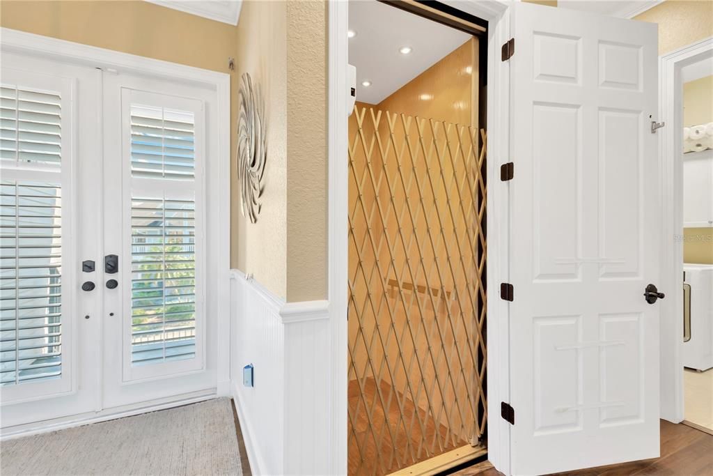 For Sale: $2,100,000 (4 beds, 3 baths, 2990 Square Feet)