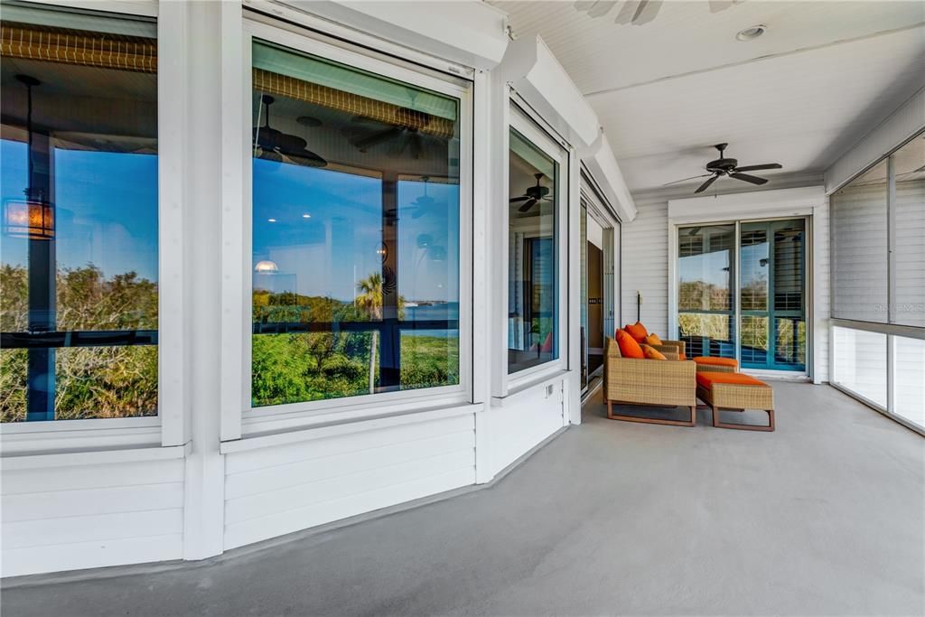 For Sale: $2,100,000 (4 beds, 3 baths, 2990 Square Feet)