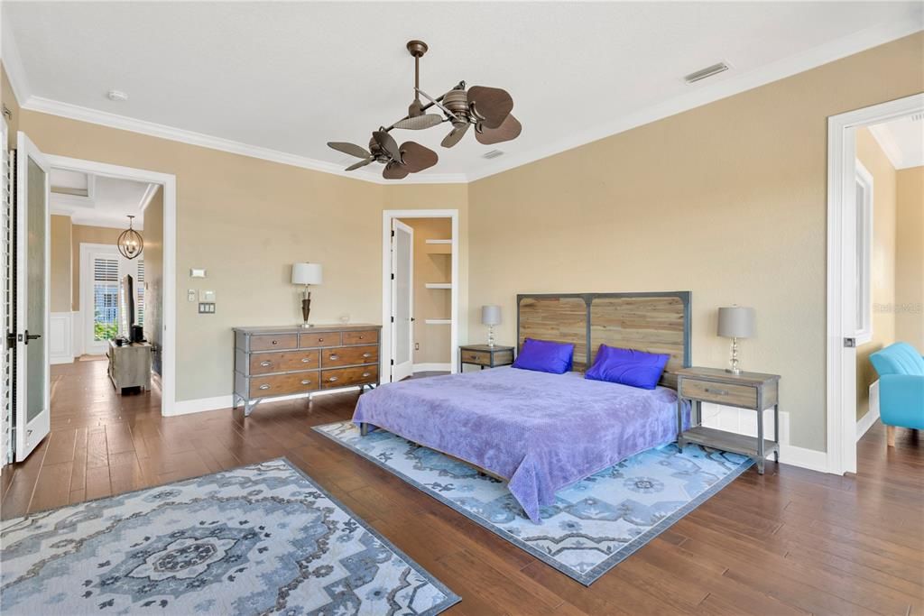 For Sale: $2,100,000 (4 beds, 3 baths, 2990 Square Feet)