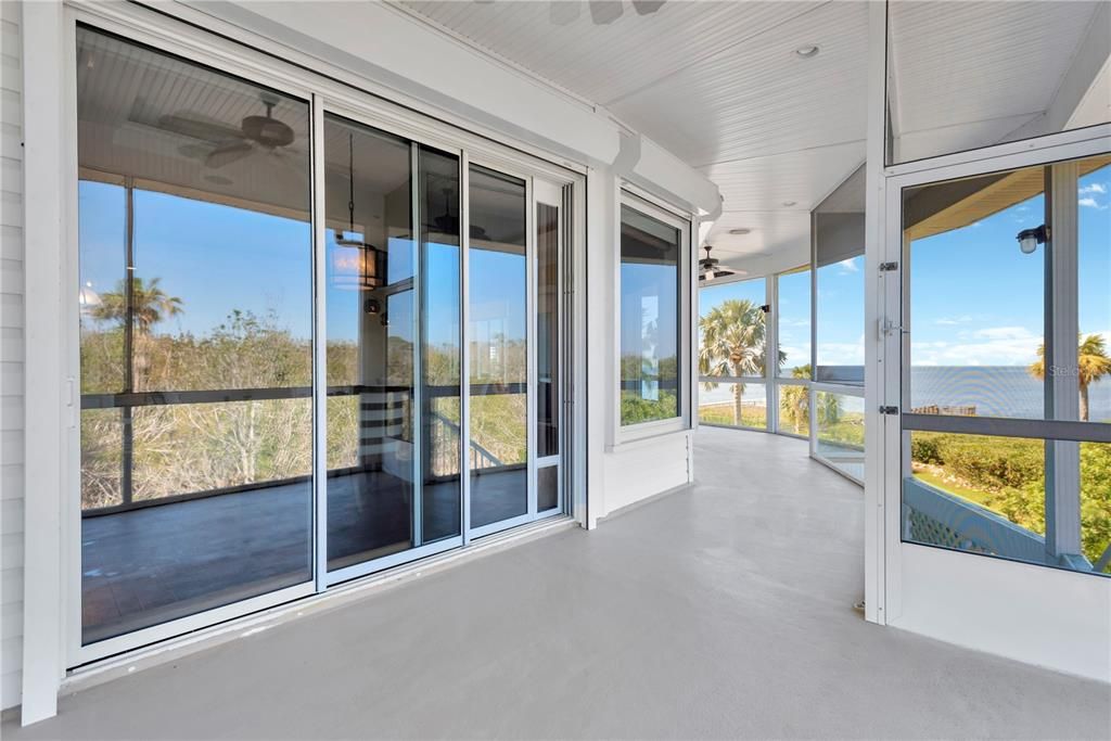 For Sale: $2,100,000 (4 beds, 3 baths, 2990 Square Feet)