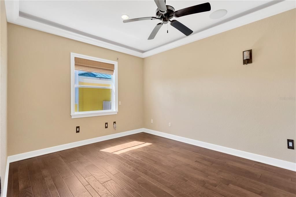 For Sale: $2,100,000 (4 beds, 3 baths, 2990 Square Feet)