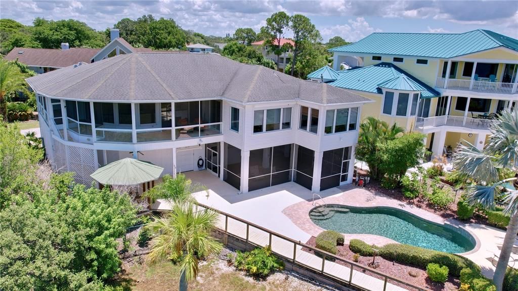 For Sale: $2,100,000 (4 beds, 3 baths, 2990 Square Feet)