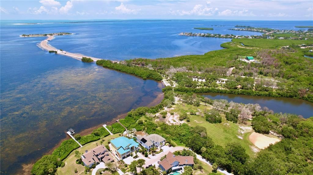 For Sale: $2,100,000 (4 beds, 3 baths, 2990 Square Feet)