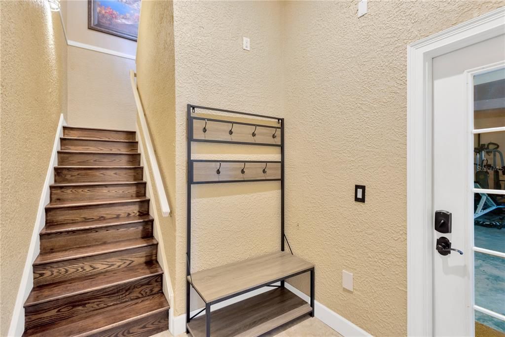 For Sale: $2,100,000 (4 beds, 3 baths, 2990 Square Feet)