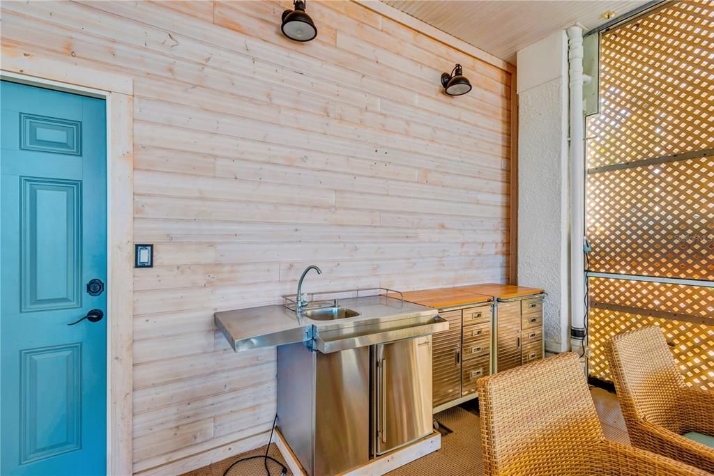 For Sale: $2,100,000 (4 beds, 3 baths, 2990 Square Feet)