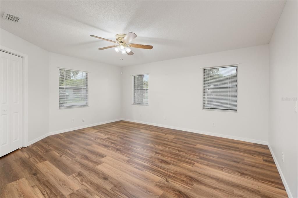 En Venta: $285,000 (2 camas, 2 baños, 1532 Pies cuadrados)