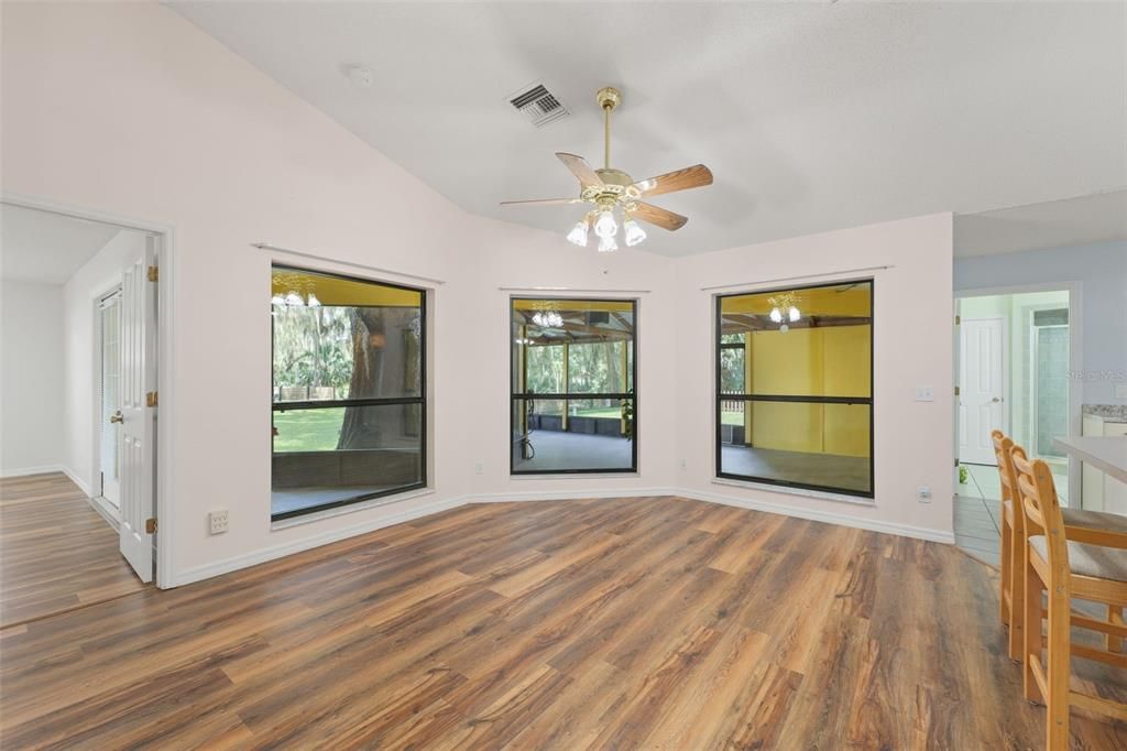 En Venta: $285,000 (2 camas, 2 baños, 1532 Pies cuadrados)